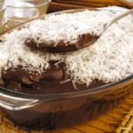 Em enterro, cadáver “acena” aos familiares e amigos através do vidro do caixão