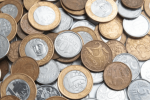 Você pode ter muito dinheiro em casa sem saber - Imagem de Mateus Andre no Freepik