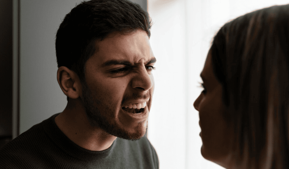 6 habitos que podem acabar com seu relacionamento - Imagem via Freepik