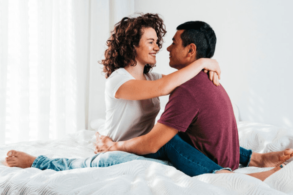 7 posições para arrasar na cama - Imagem via Freepik