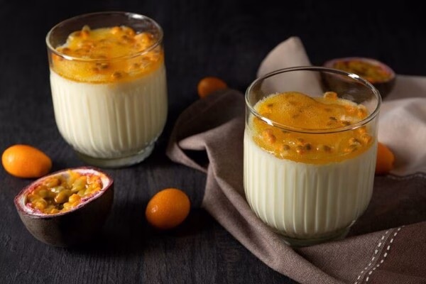 Batida tropical de maracujá - Imagem via Freepik