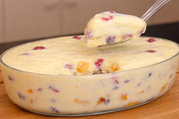 Pavê cremoso com frutas - Imagem via Chatgpt