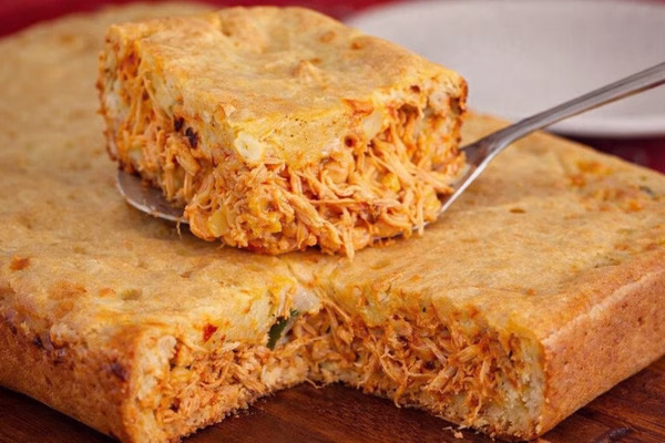 Torta de liquidificador com frango - Imagem via Chatgpt