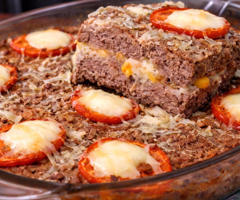 bolo de carne recheado - Imagem via Chatgpt