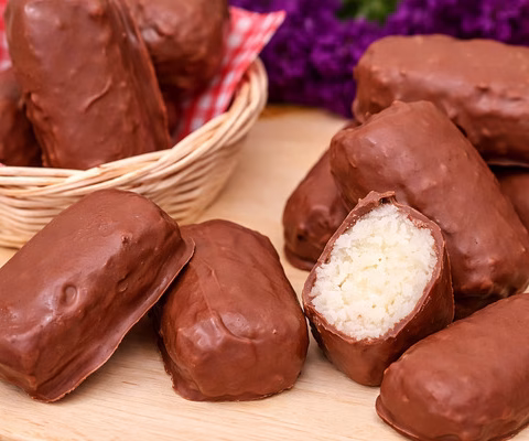 bombom de coco caseiro - Imagem via Chatgpt.jpg